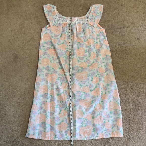 Carriage Court Vintage Floral Lace Nightgown and Coat Set Small - Picture 13 of 14